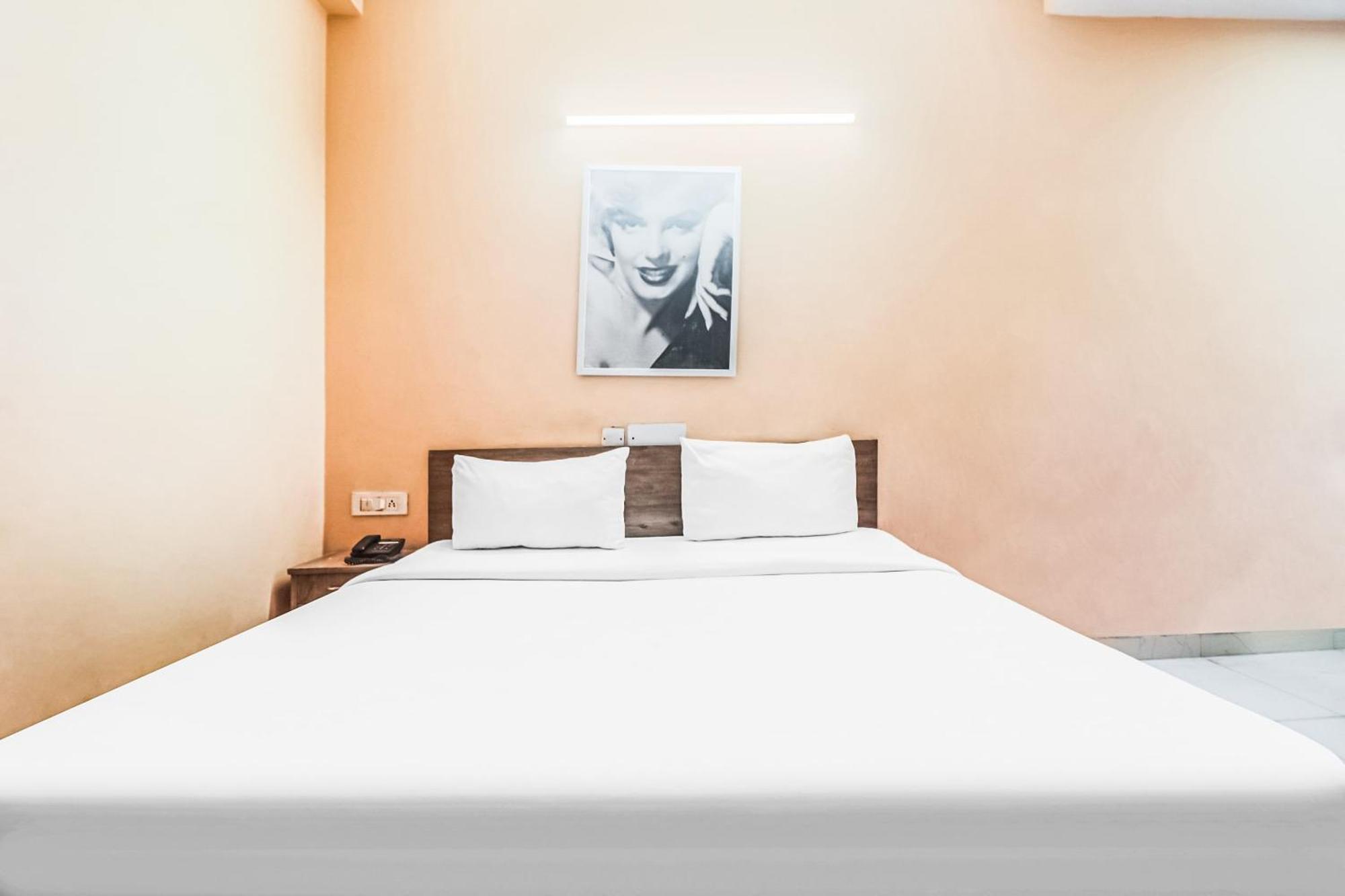Hotel O Avni Residency Gurgaon Exterior foto